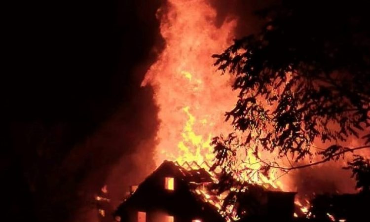 Na območju Slovenske Bistrice zagorelo ob stanovanjski hiši