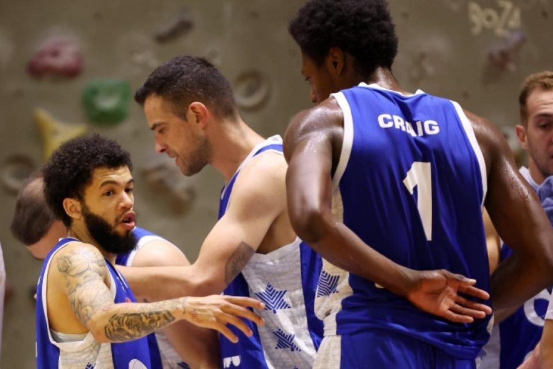Helios Suns poglobil krizo Šentjurja, Luke zbral kar 20 podaj