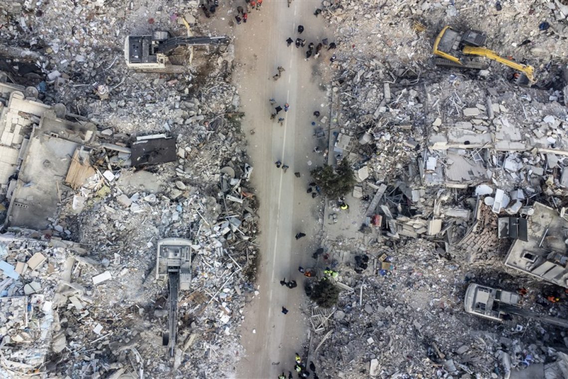 Število žrtev potresov v Turčiji in Siriji preseglo 24.000