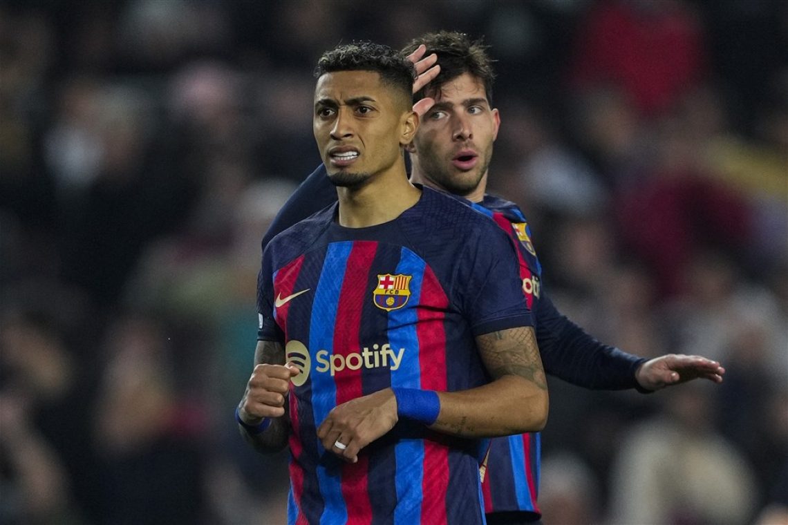 Barcelona se sooča z vse več vprašanji glede plačil vodji sodnikov