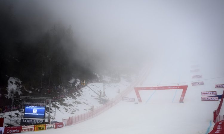 V Crans Montani še vedno čakajo na začetek ženskega smuka
