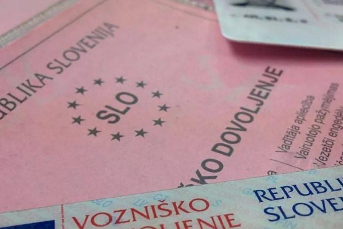 Bruselj predlaga enotno digitalno vozniško dovoljenje za vso EU