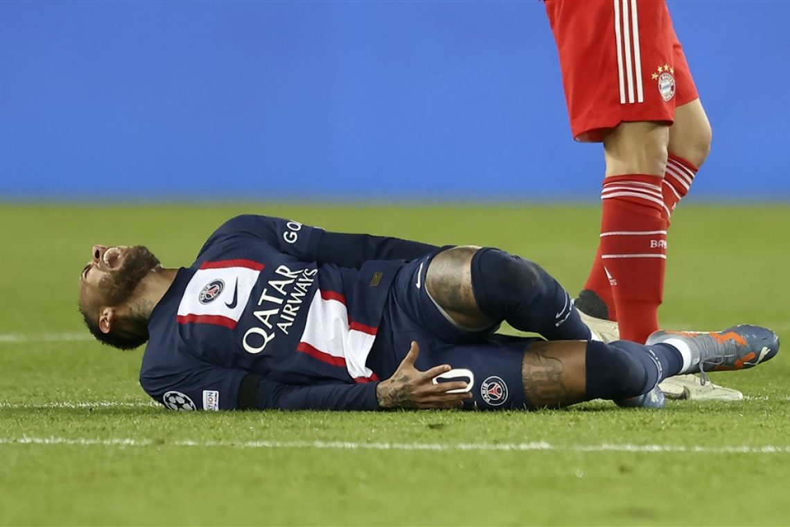 Neymar mora na operacijo in bo odsoten od 3 do 4 mesece