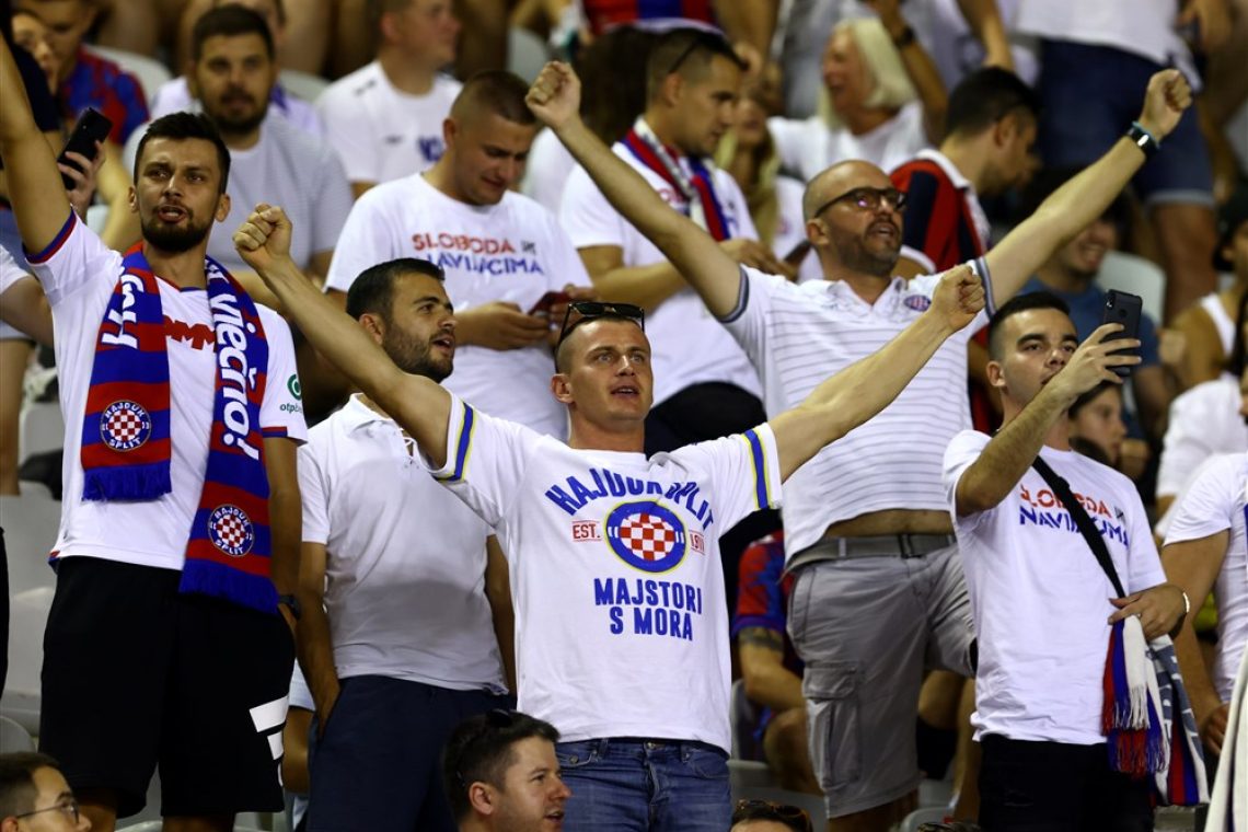 V Splitu ob tekmi z Walesom pridržali 40 navijačev 