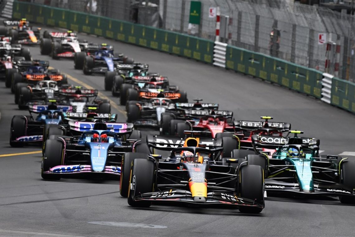 Verstappen dobil deževno monaško ulično ruleto 