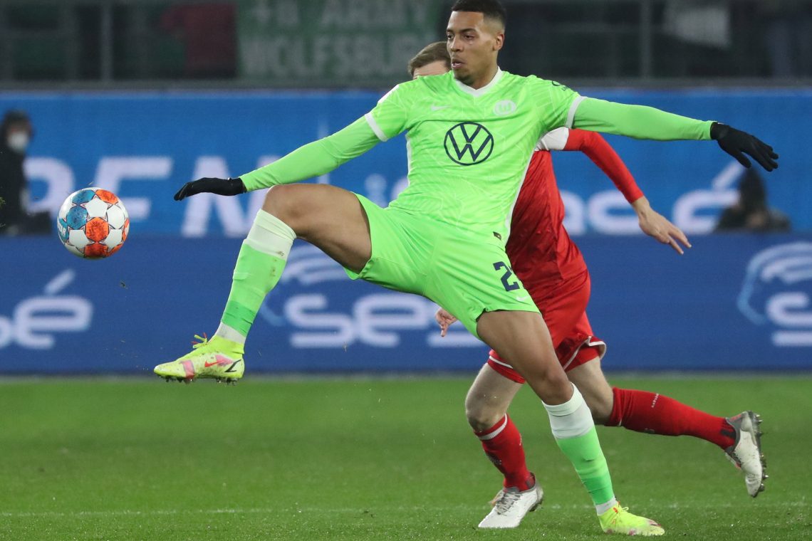 Felix Nmecha iz Wolfsburga v Dortmund