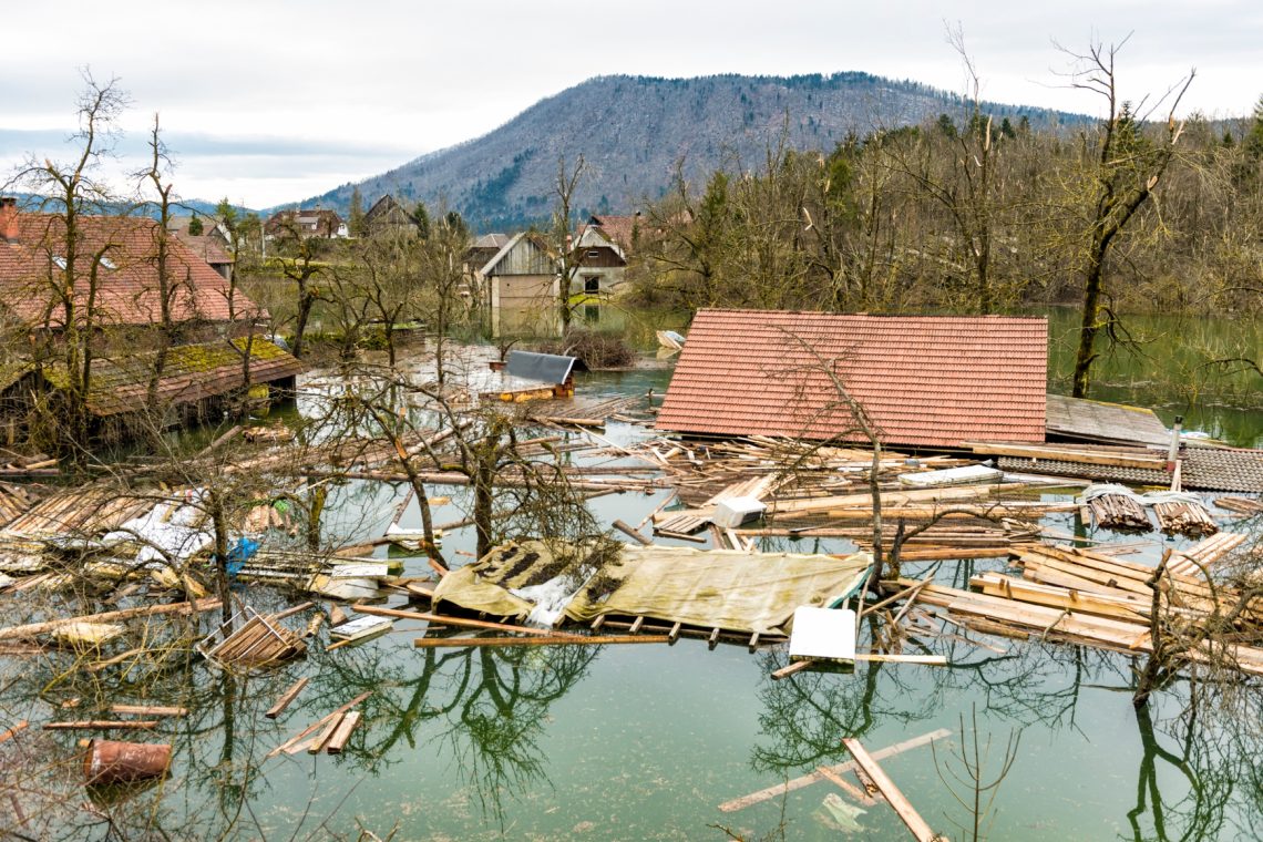 V Črni na Koroškem kmalu prvi montažni most, pričakujejo še dva