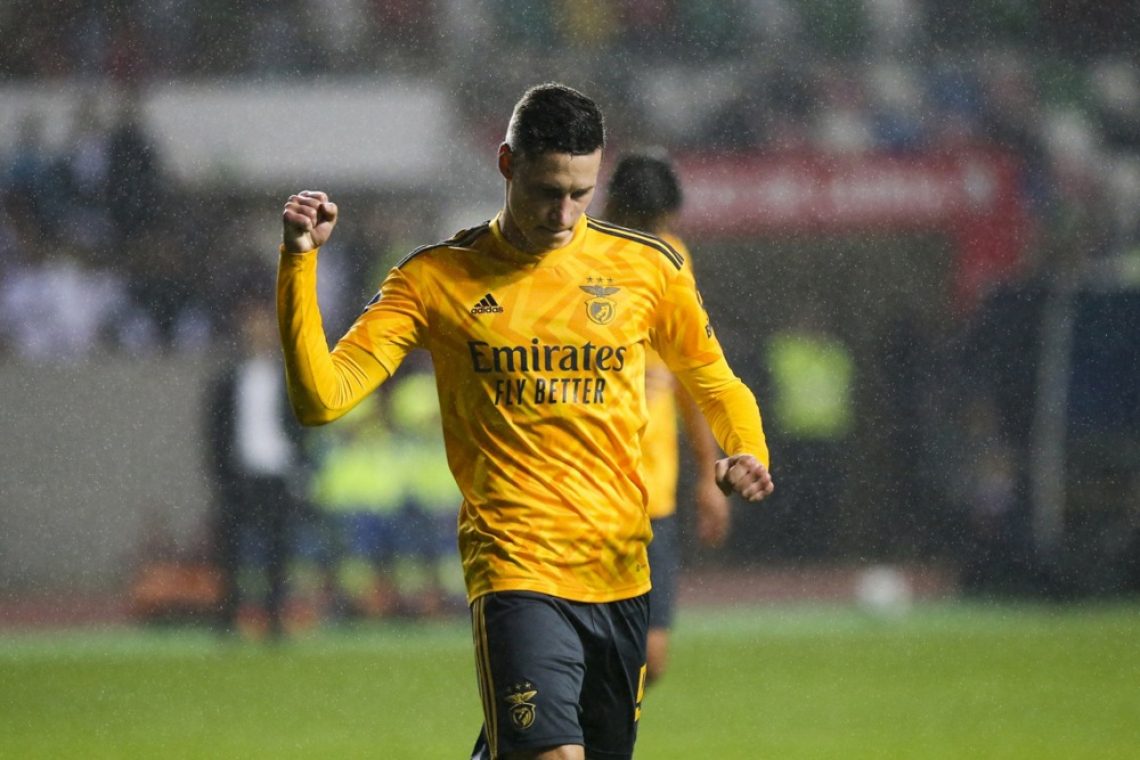 Draxler se seli v Katar