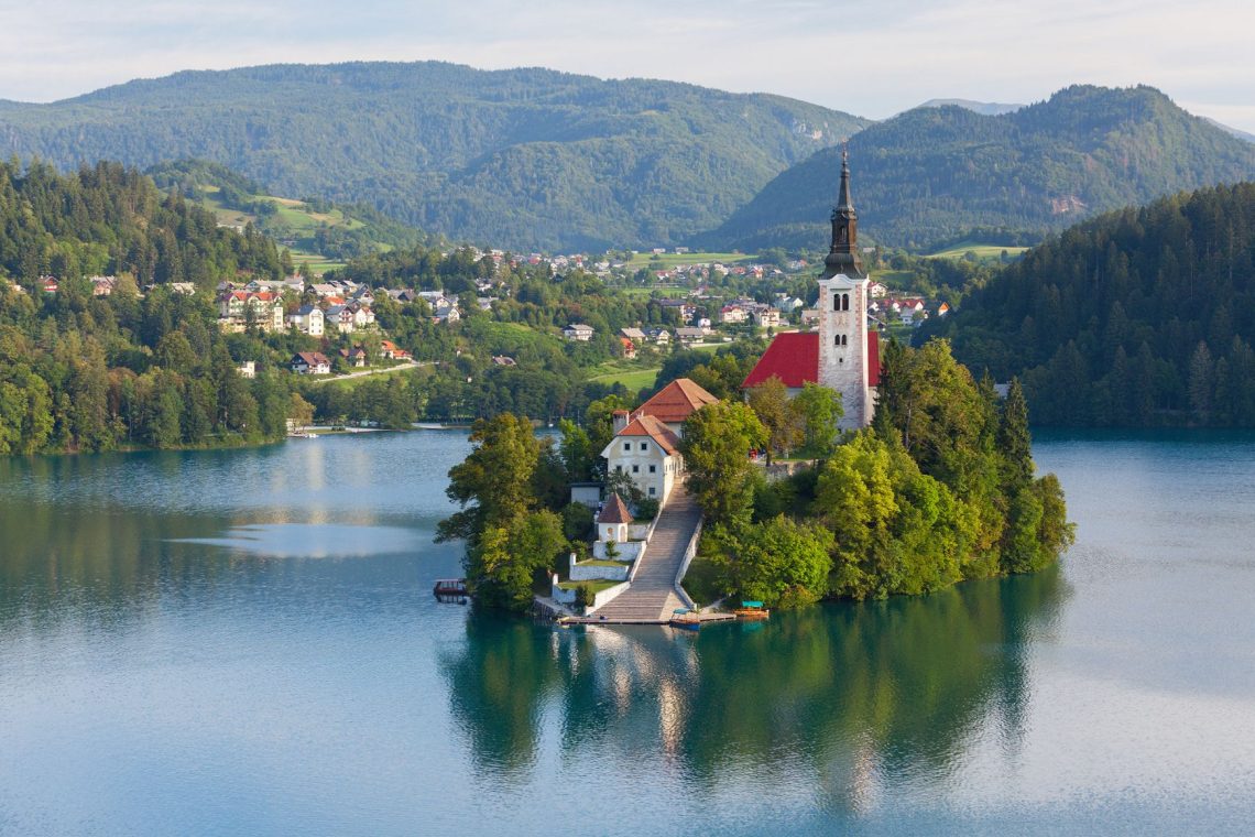 Potapljači na 31. čistilni akciji Blejskega jezera