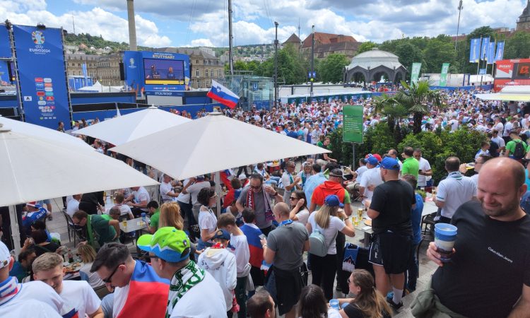 Središče Stuttgarta danes v slovensko-danskih tonih