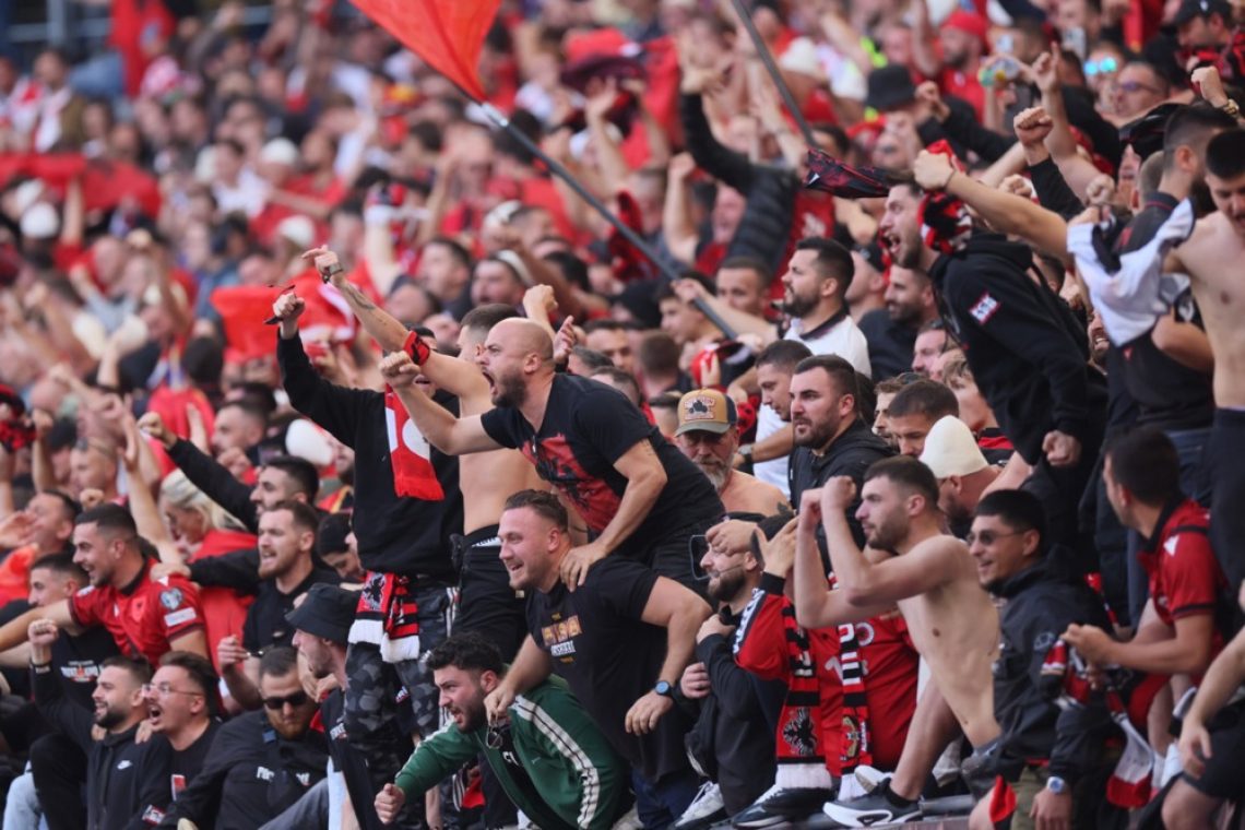 Uefa oglobila srbsko in albansko zvezo