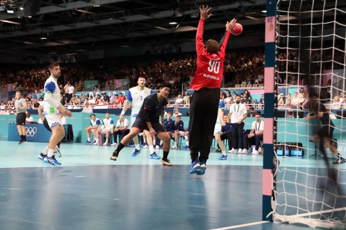 Slovenski rokometaši po zmagi nad Japonci v četrtfinale OI