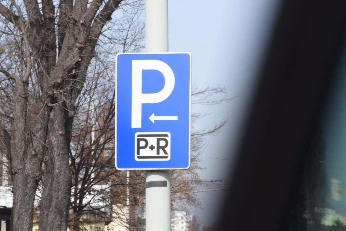 Na Letališki cesti v Ljubljani novo parkirišče P+R