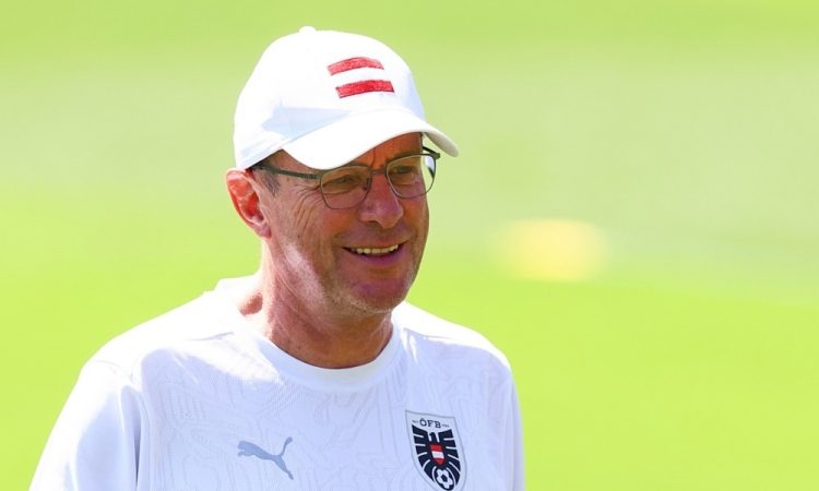 Rangnick po dvoboju s Slovenijo ogorčen nad stanjem igrišča