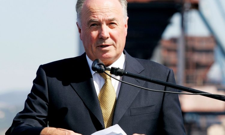 Umrl nekdanji dolgoletni direktor Luke Koper Bruno Korelič