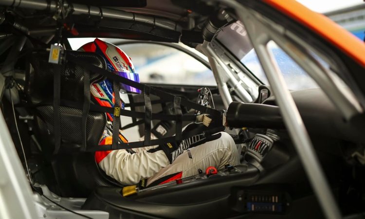 Mark Kastelic uspešno zaključil prvo sezono v GT4