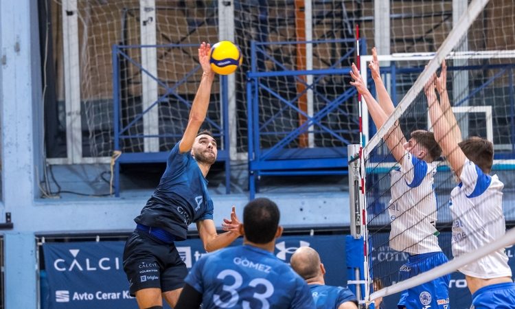 ACH Volley še naprej brez izgubljenega niza