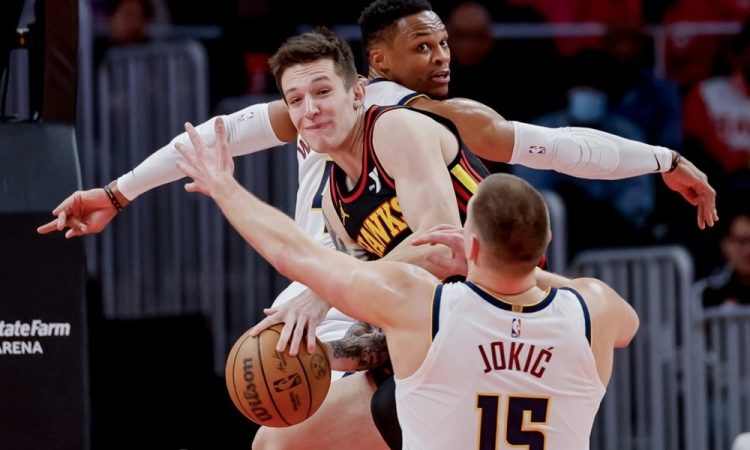 Denver odpravil Clippers, Cleveland melje naprej