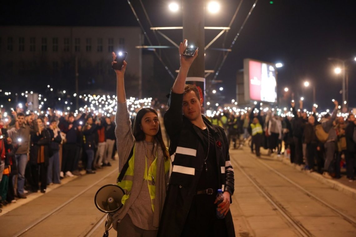 V Novem Sadu v napadu na študente huje poškodovano dekle