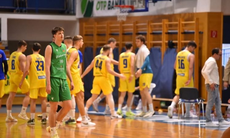 Košarkarji Gorenjske gradbene družbe Šenčur so premagali Zlatorog Thermano z 88:77