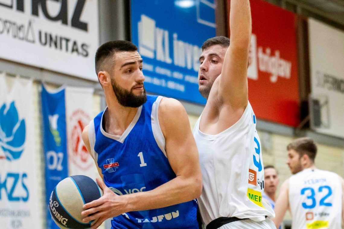 Košarkarji ECE Triglava so izgubili s Šentjurjem z 71:79