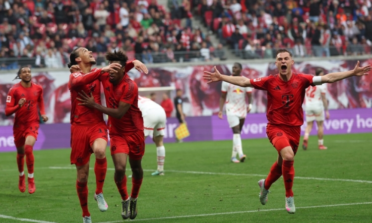 Bayern vsaj do nedelje še brez naslova, Šeško med strelci