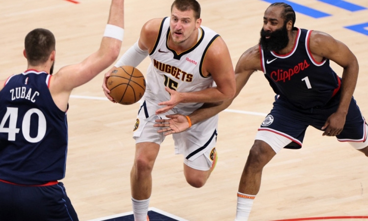 Denver na krilih Jokiča v drugi krog končnice NBA