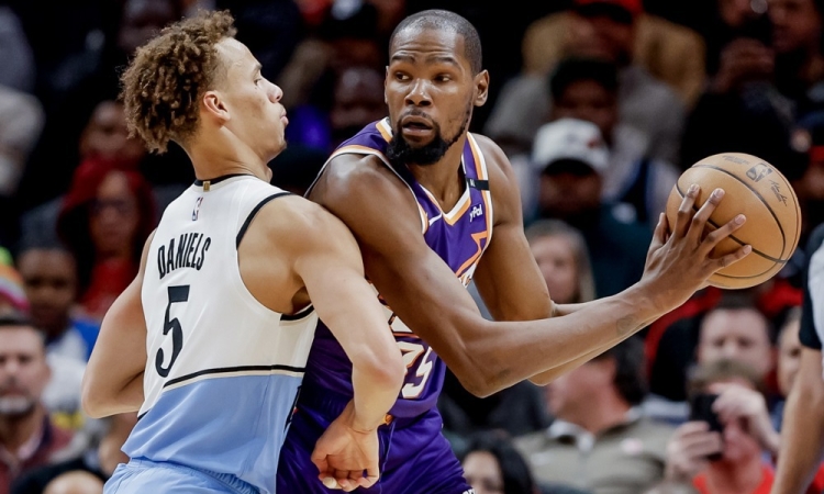 V rekorden prestop Duranta vključenih sedem ekip NBA