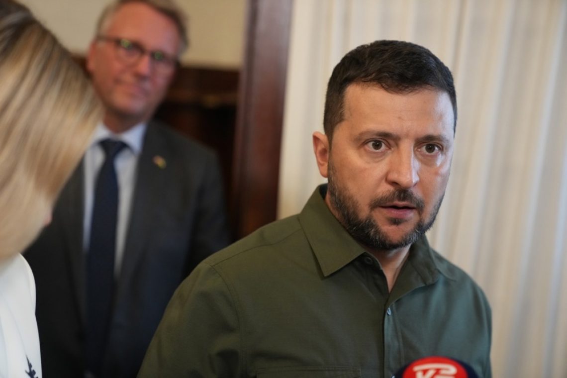 Zelenski napovedal pogovore o morebitnem srečanju z ruskim predsednikom