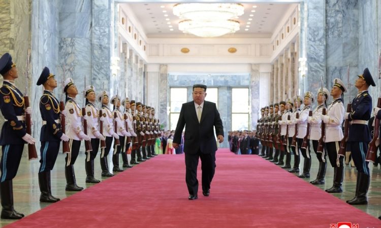 Severna Koreja prvič javno prikazala padle vojake v Ukrajini