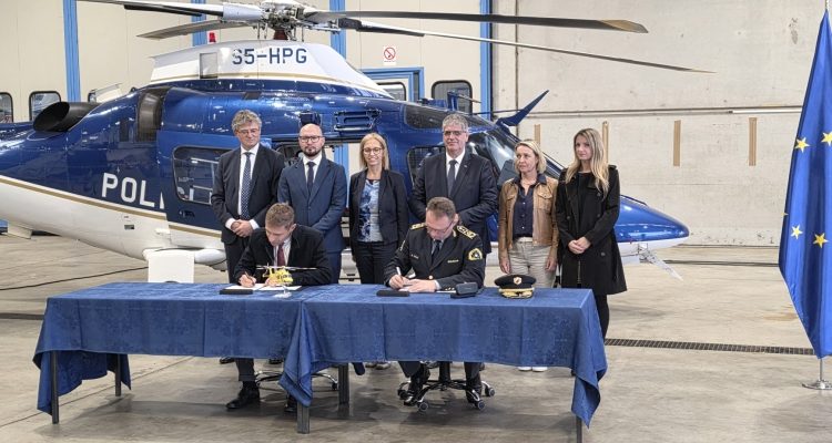 Slovenija kupila dva nova helikopterja za nujno medicinsko pomoč