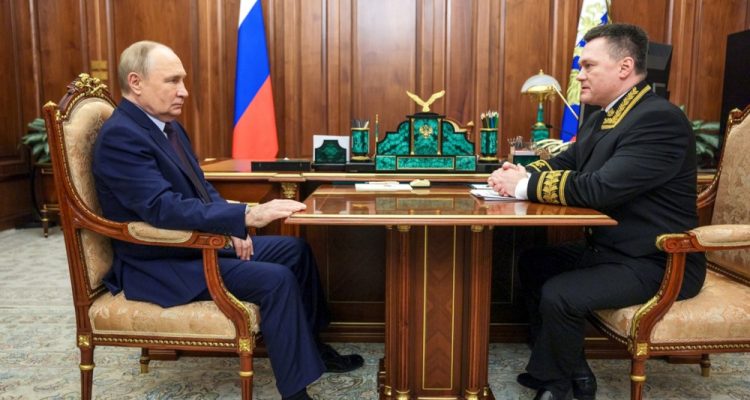 Putin naročil pripravo predlogov za morebitno testiranje jedrskega orožja