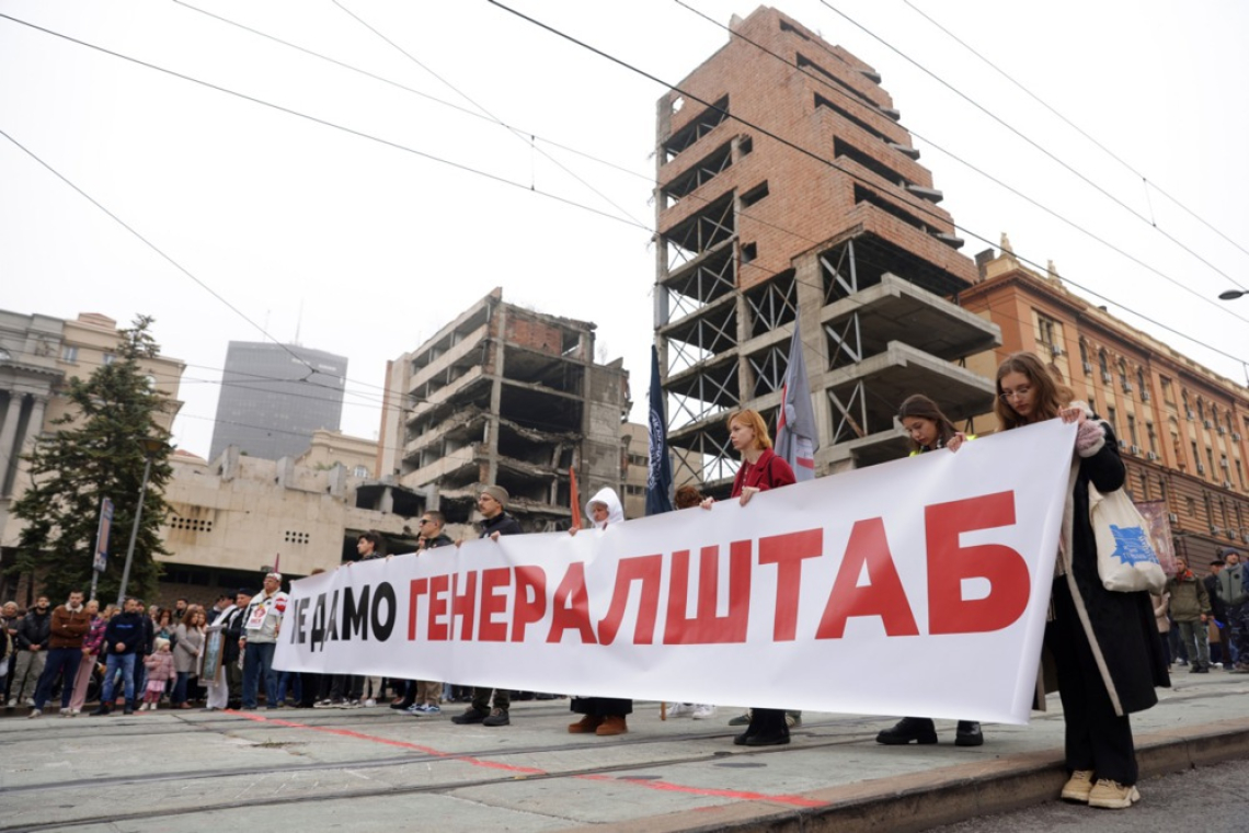 V Beogradu protest proti rušenju nekdanjega generalštaba