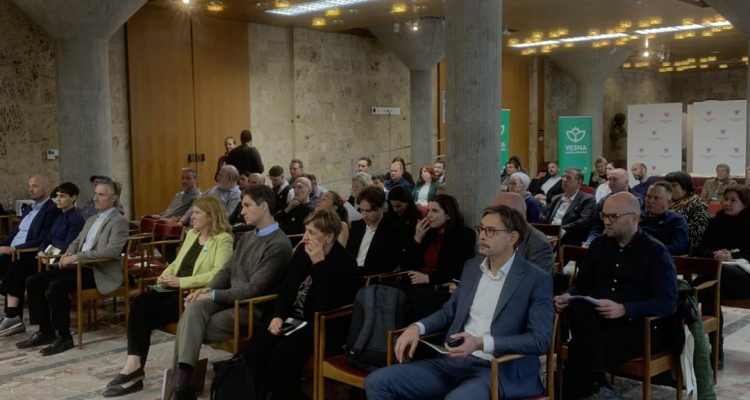 Macerl in Zgojznik ostajata na čelu stranke Vesna, s skupno listo z Levico na volitve 2026