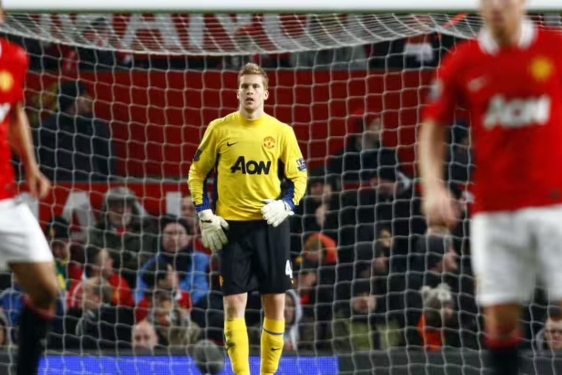 Vizitka čistilca oken odprla vrata Manchester Uniteda vratarju Benu Amosu