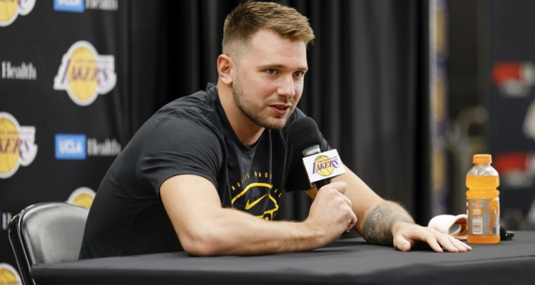 Dončić v svojem nekdanjem domu vodil Lakers do nove zmage  