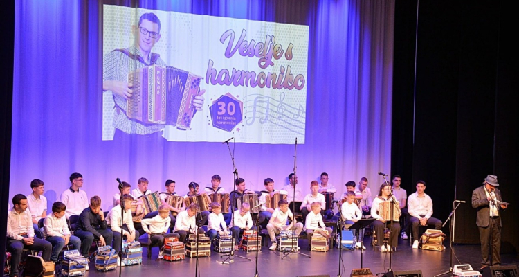 Janez Lekše bo v Škocjanu pripravil 10. jubilejni koncert Veselje s harmoniko