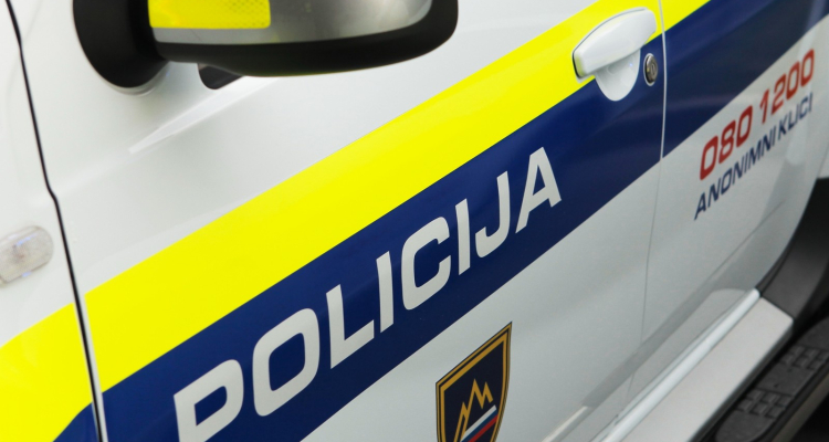 V Besnici vozil brez dovoljenja in s tehnično neizpravnim vozilom