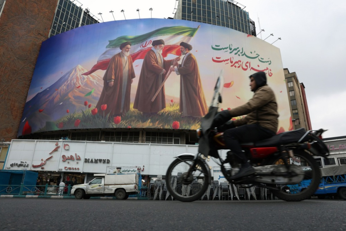 Iran razširil napade na Izrael in več držav v Perzijskem zalivu